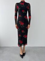 Rochie neagra cu imprimeu floral deosebit